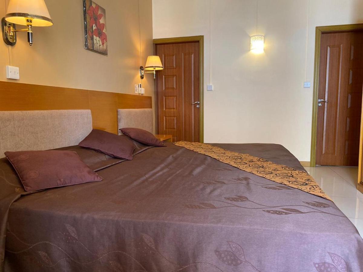 Apartment Monalysa St Honore & *