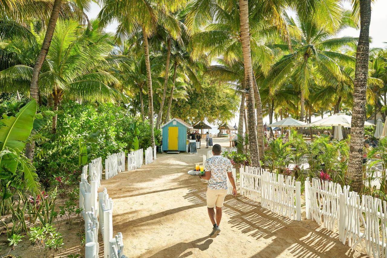 The Ravenala Attitude Resort 4*