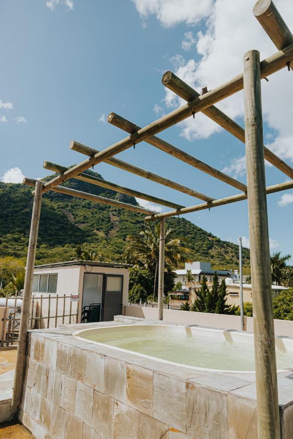 Luxe Exotica La Gaulette