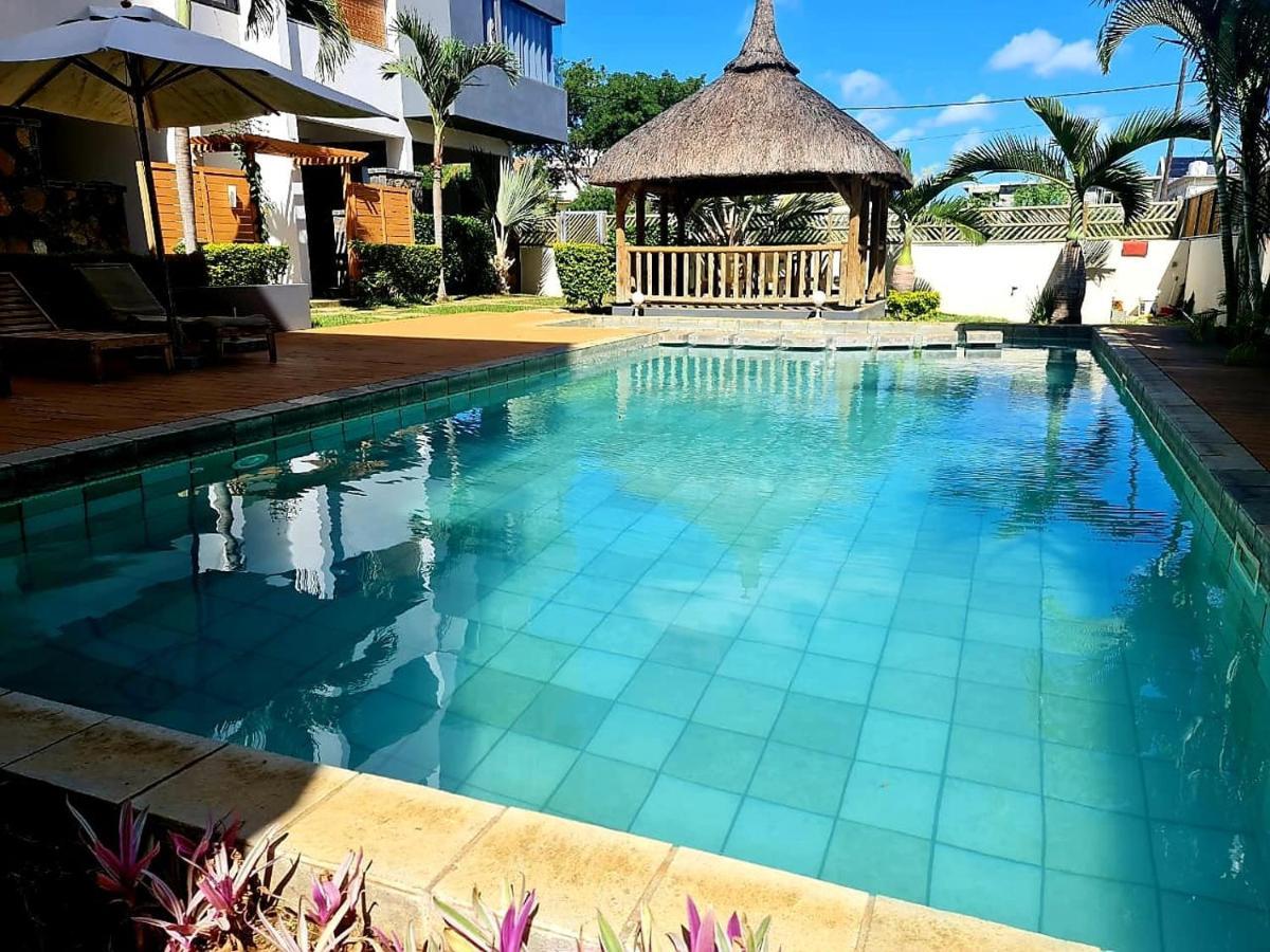 Luxury 3 Bedrooms Apartment Flic En Flac Apartamento *