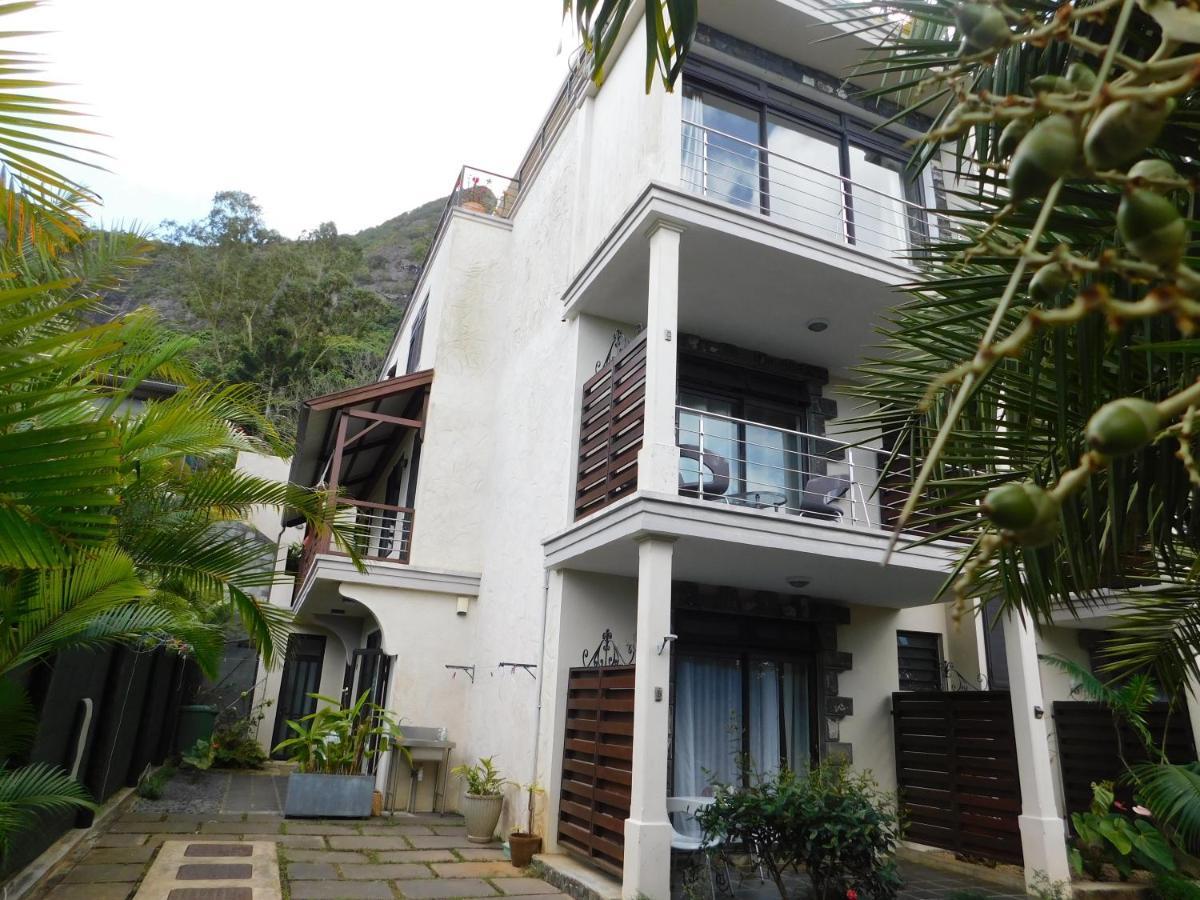 Joubarbe Holiday home *