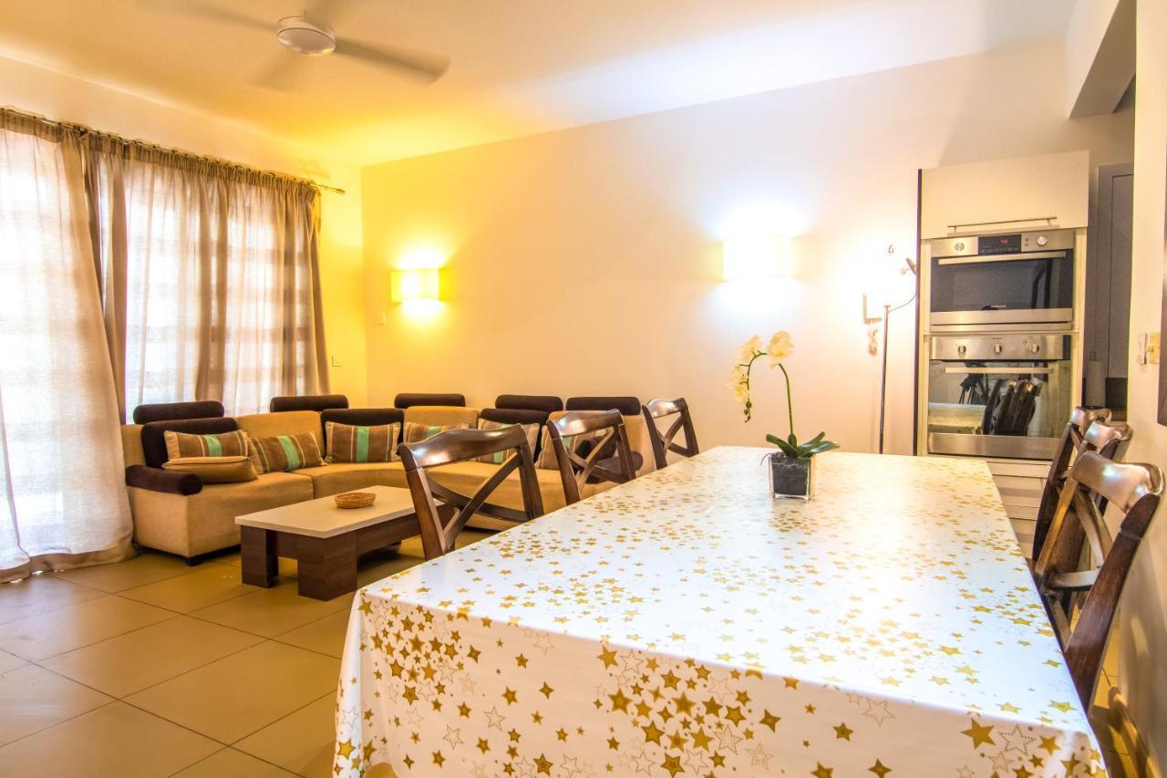Holiday home Azuri Ocean Village - Elegant 3-bedroom With Private Garden, & Pool Access In Roches Noires