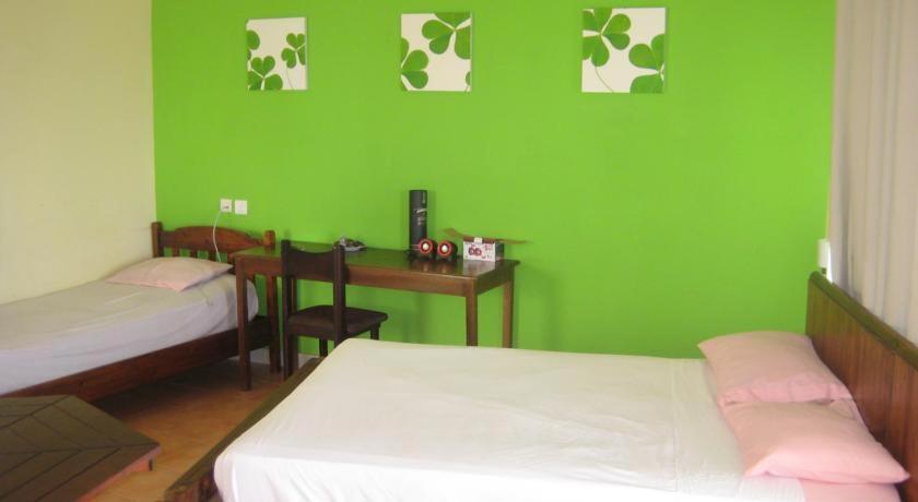 Le Cactus Guest house Terre Rouge (Mauricio)