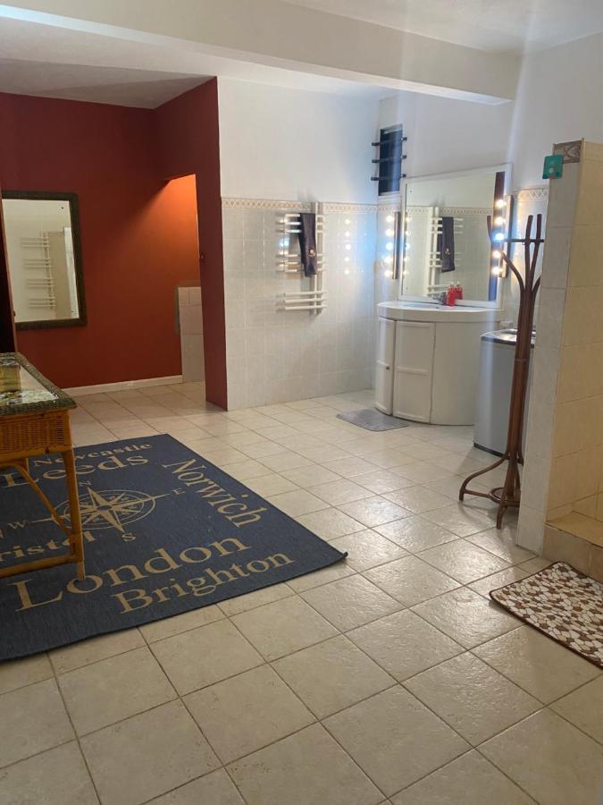 Viksh Seaview Apartment *