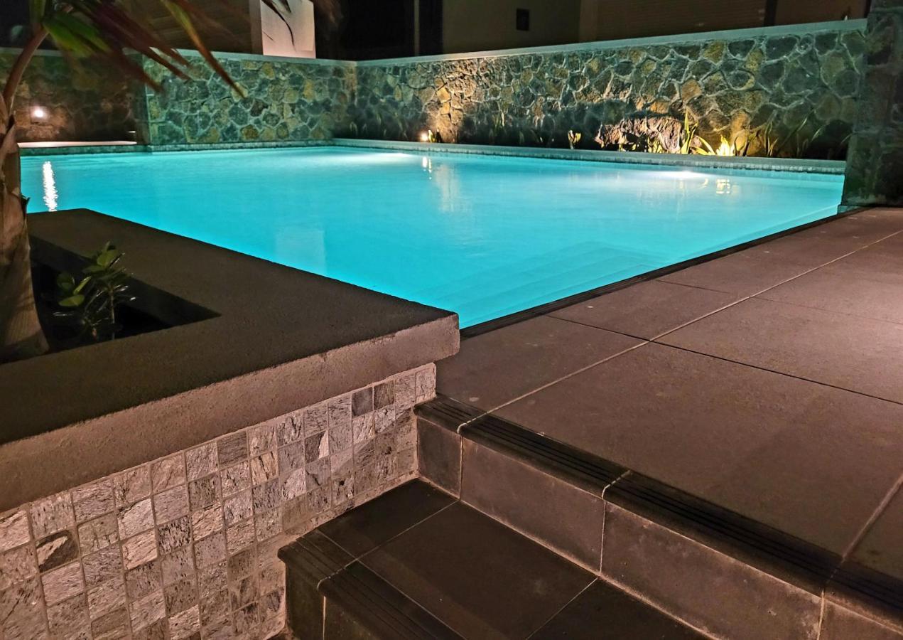 Eastern Blue - Sea View Luxury Apartment Poste Lafayette