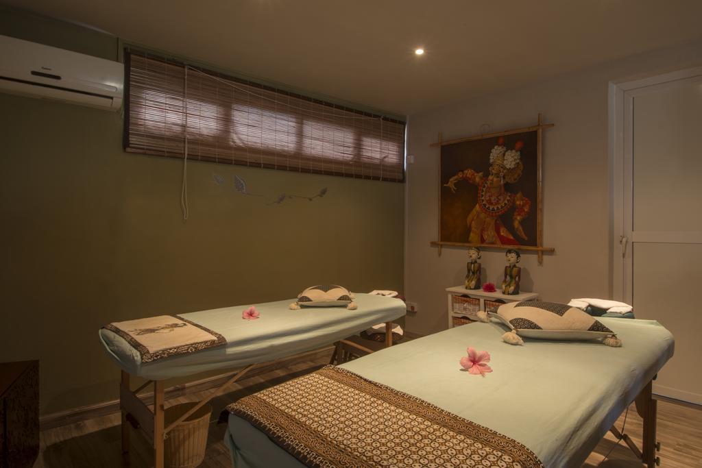 Casa Florida & Pereybere Beach