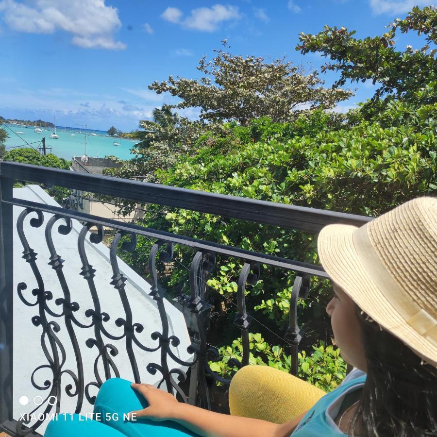 Apartment View *