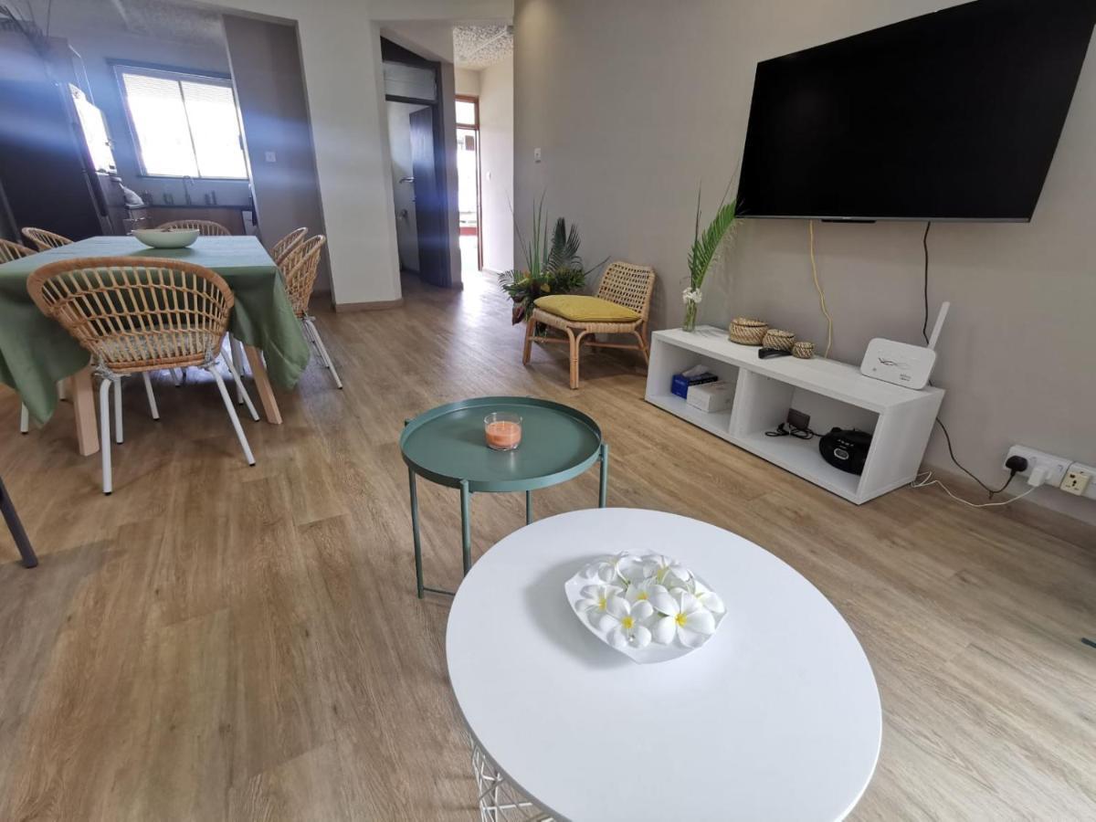 Amy's Coastal Road Peyrebere Apartment *