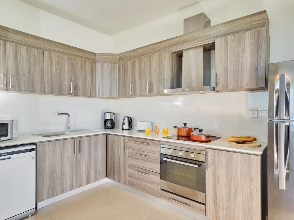 Liberty Drive & Penthouses By Lov Apartment