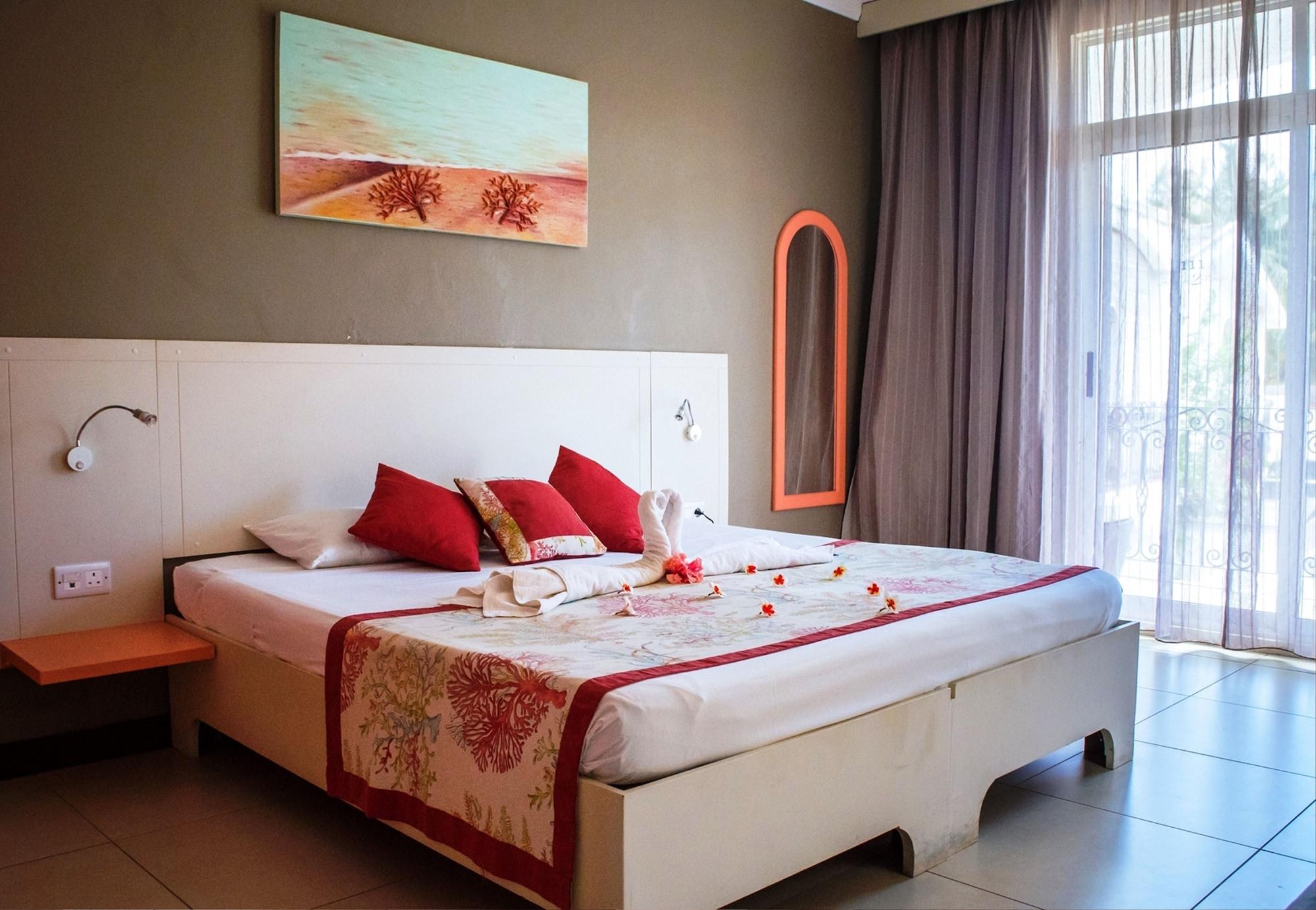 Resort Des 2 Mondes & 2*