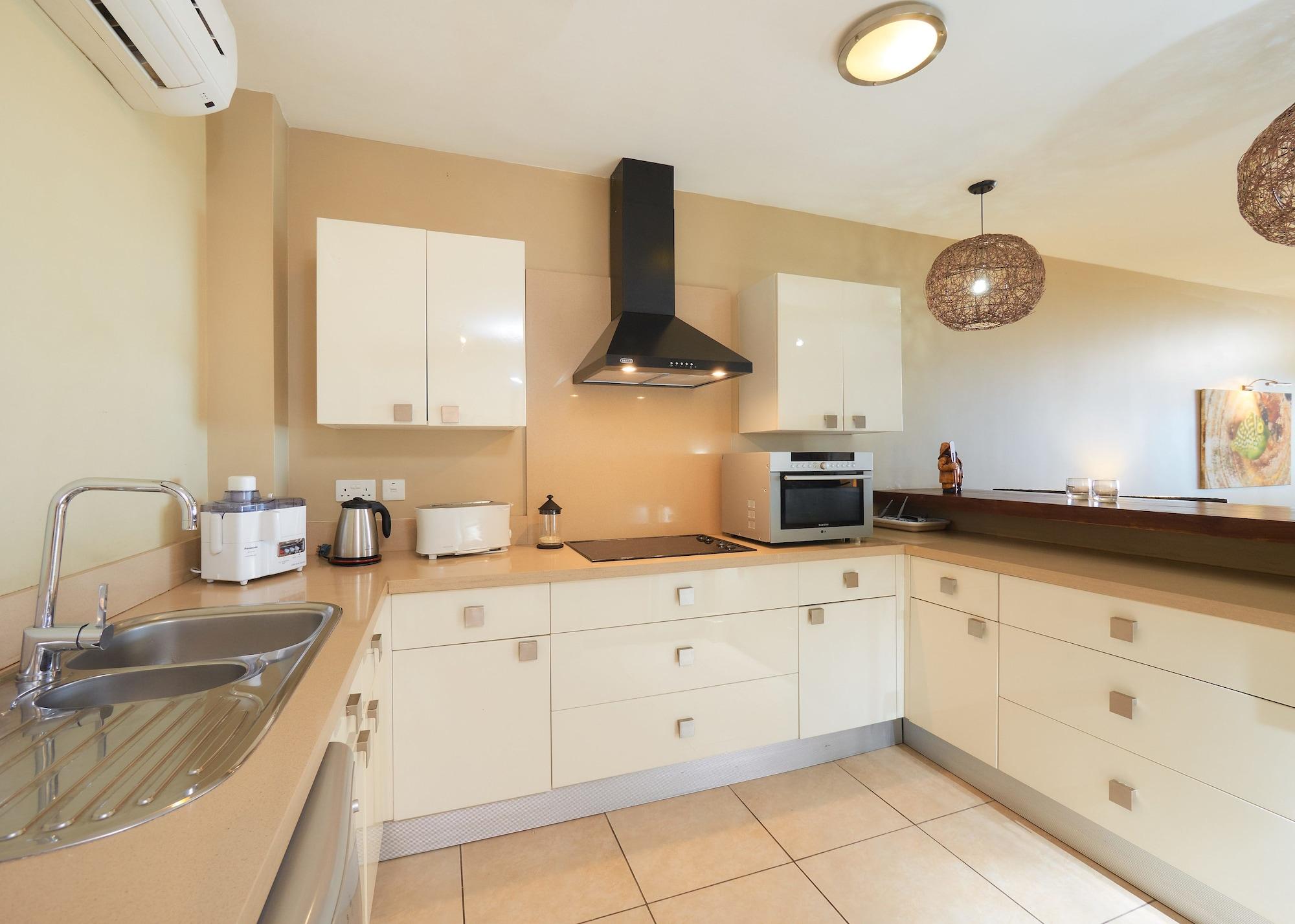 Bel Azur With Lov Apartment