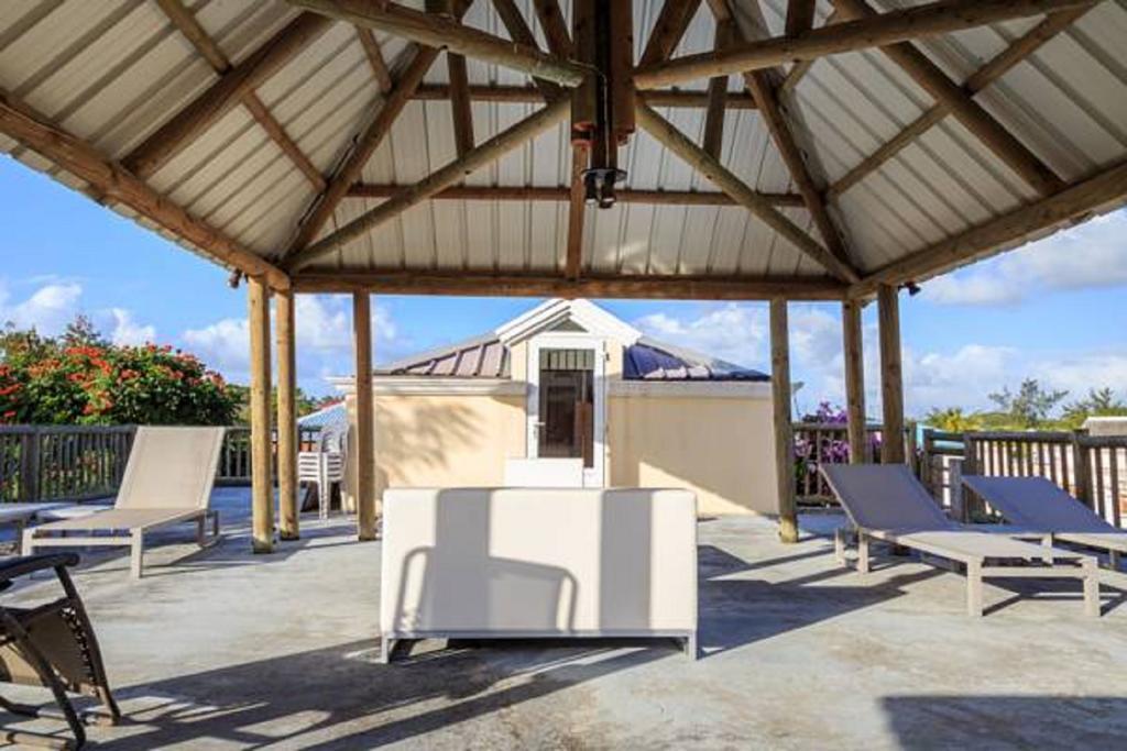Sea View Villas