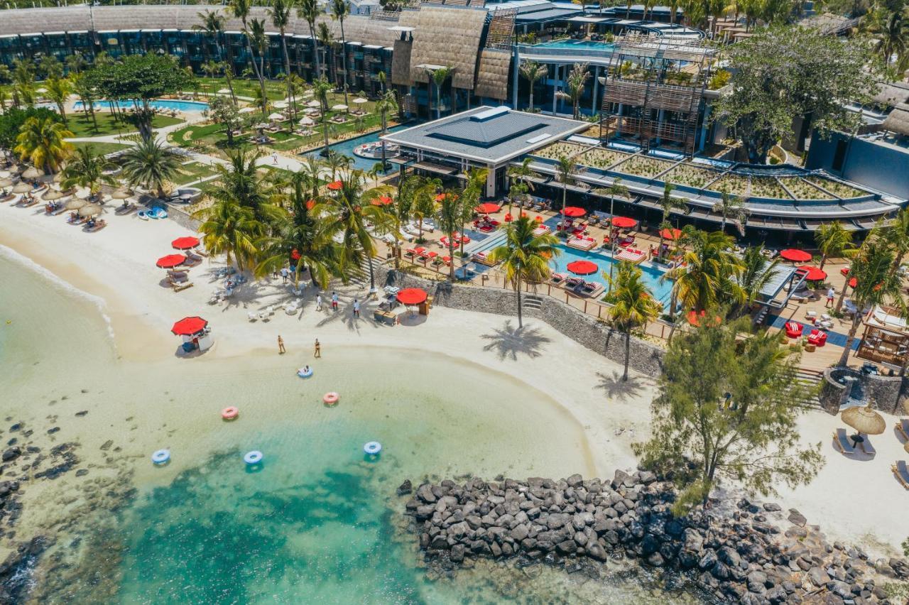Lux* & Residences Resort