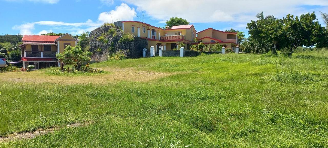 Le Tropical Chez Jeannette Bed & Breakfast *