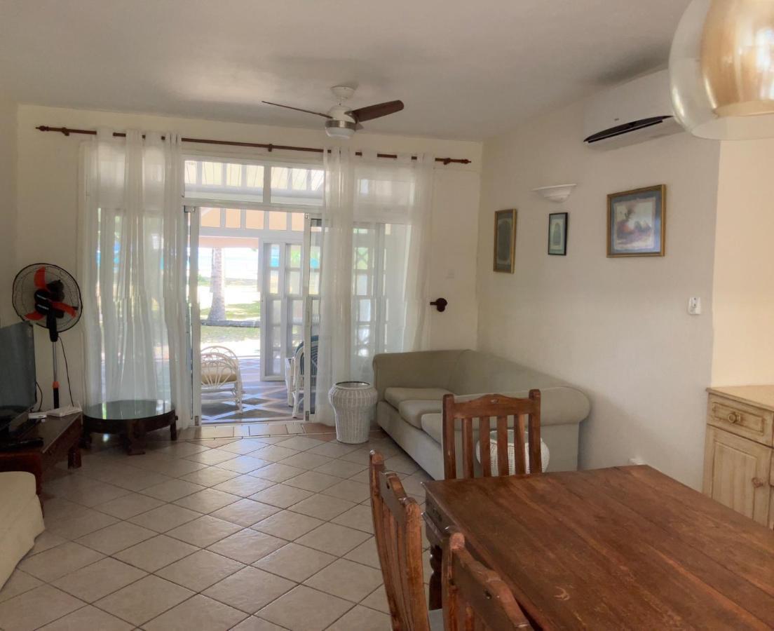 Fully Furnished Luxury 3 Right On A Blue Ocean *