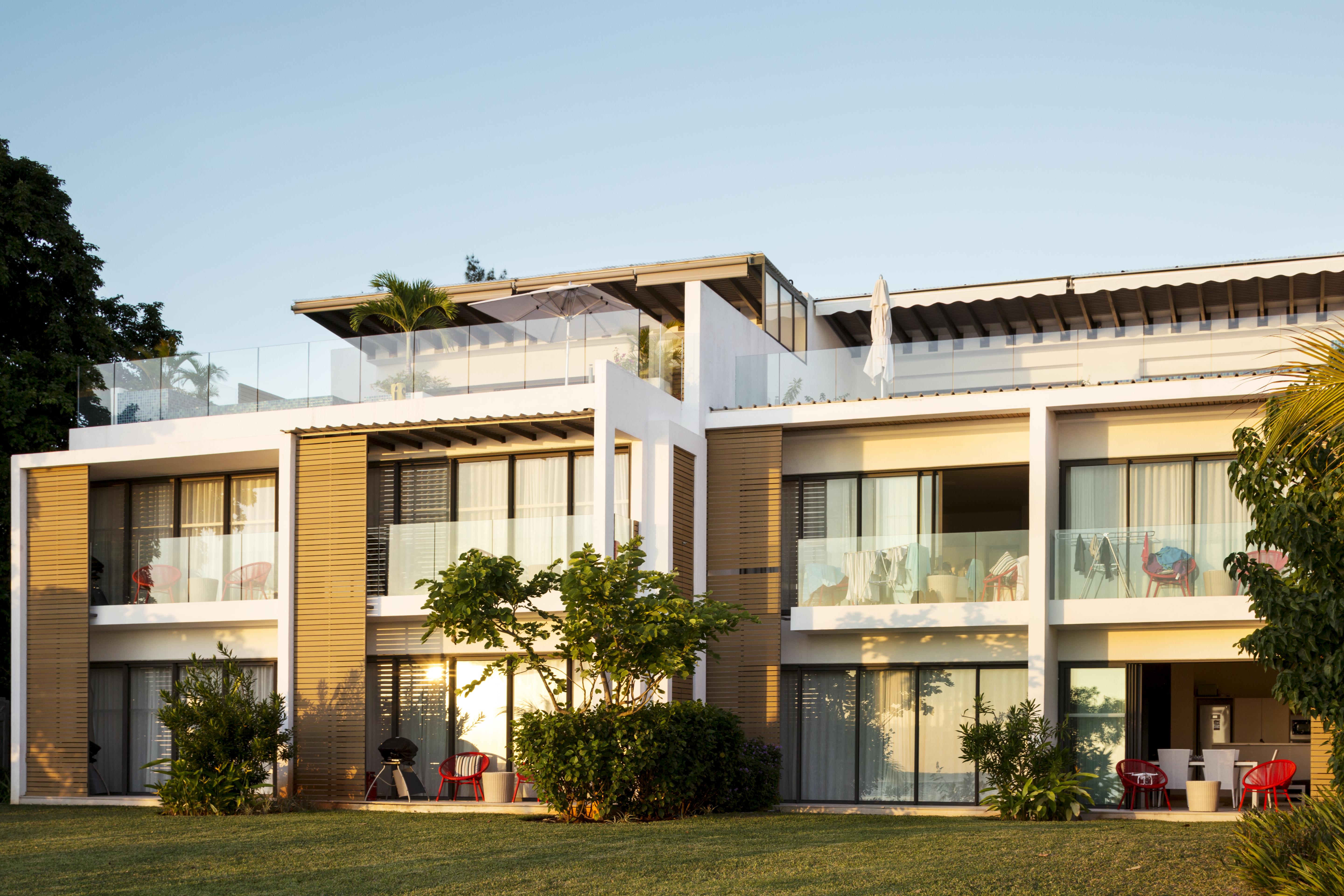 Apartment Cap Ouest: Luxury Beachfront