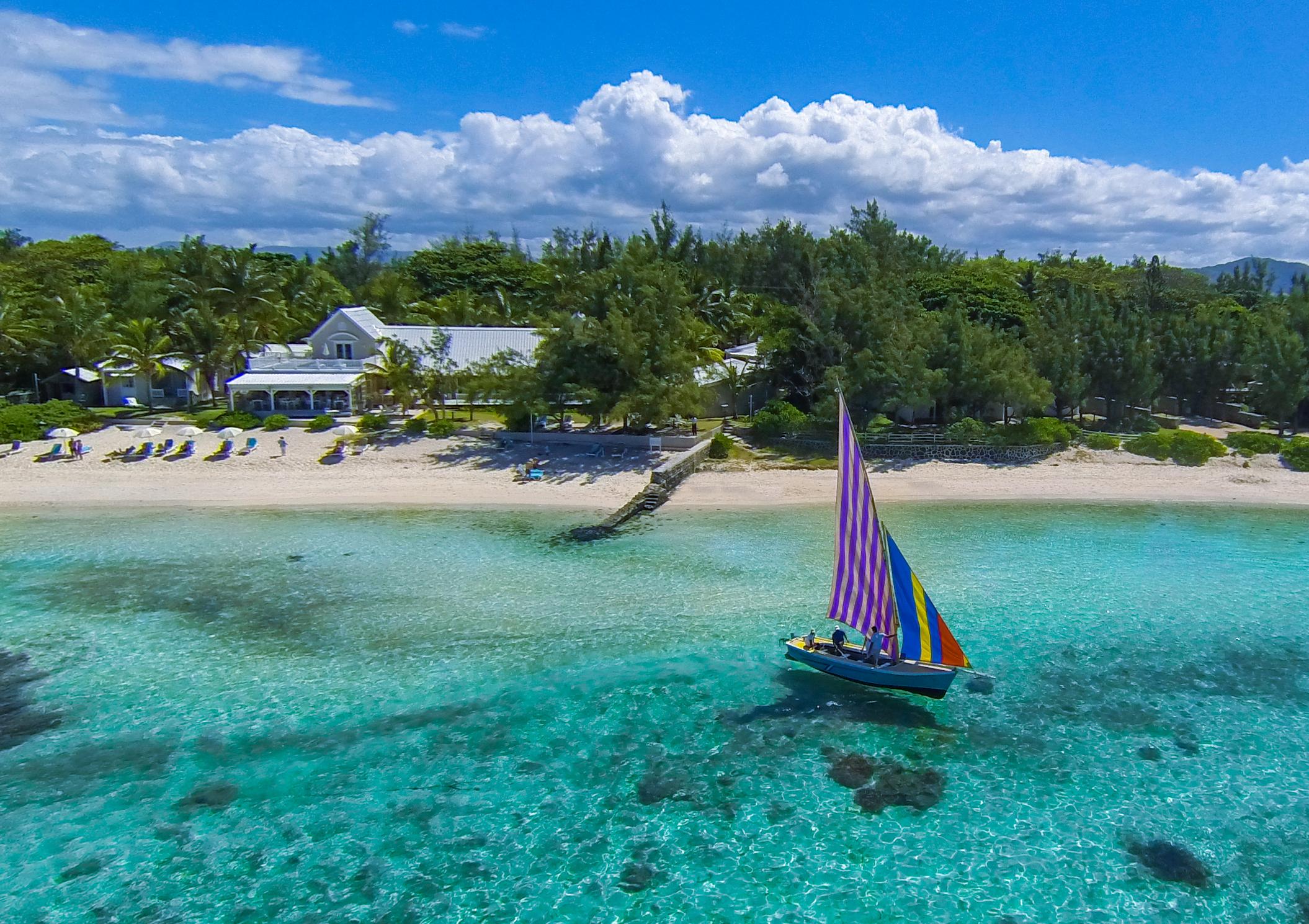 Paradise Luxury Beachfront Apartment Pointe D'Esny