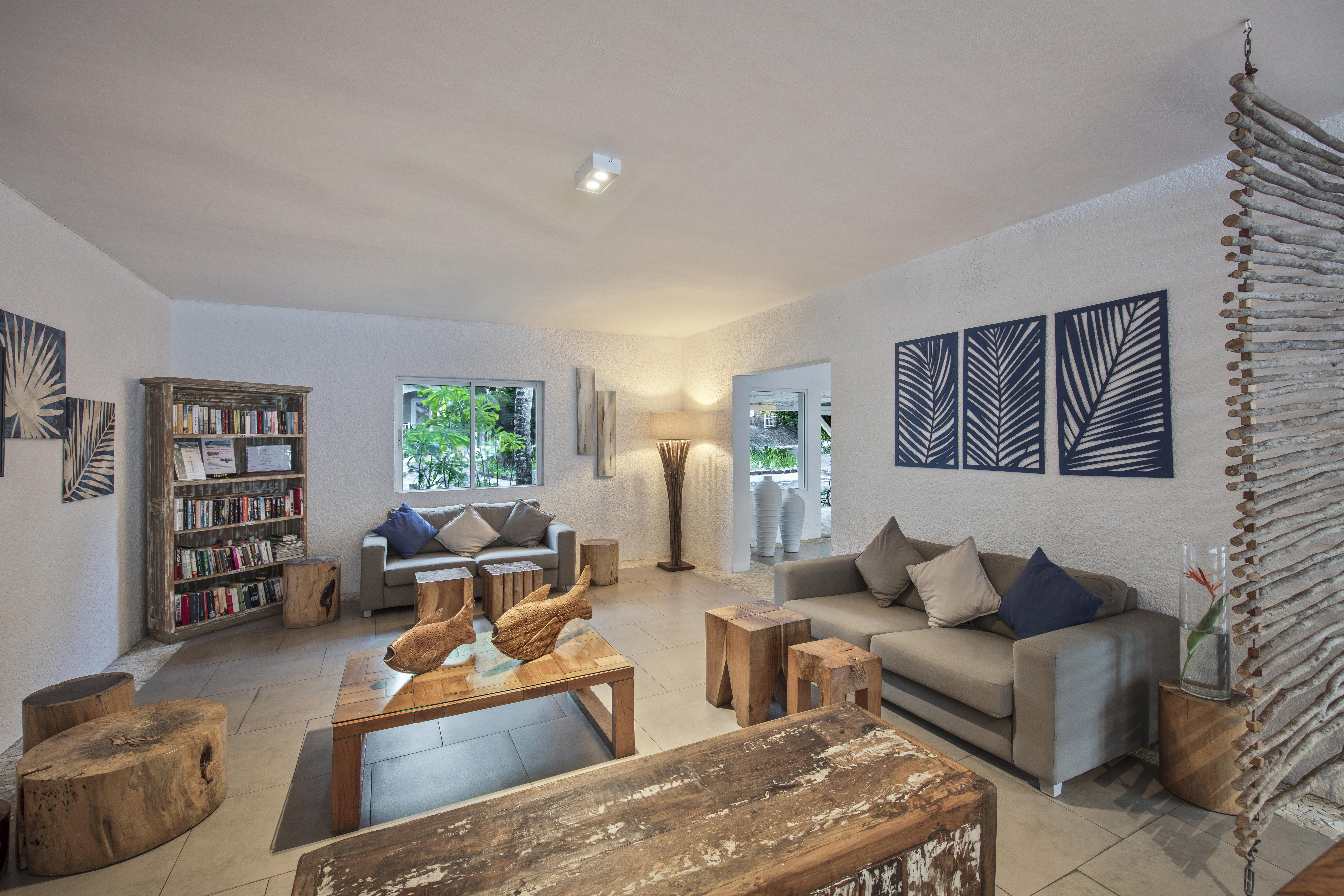 Paradise Luxury Beachfront Apartment Pointe D'Esny