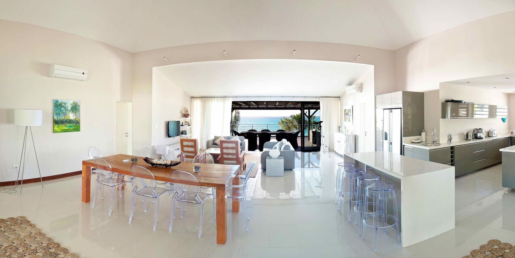 Paradise By Horizon Holidays * Pointe D'Esny