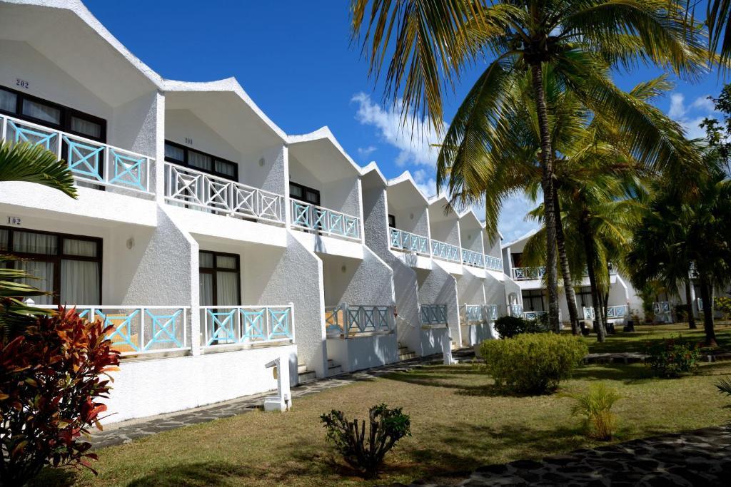 Coral Azur Choisy 3*