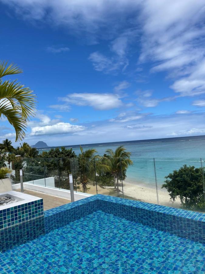Cap Ouest Beachfront Luxury Penthouse & Apartment *