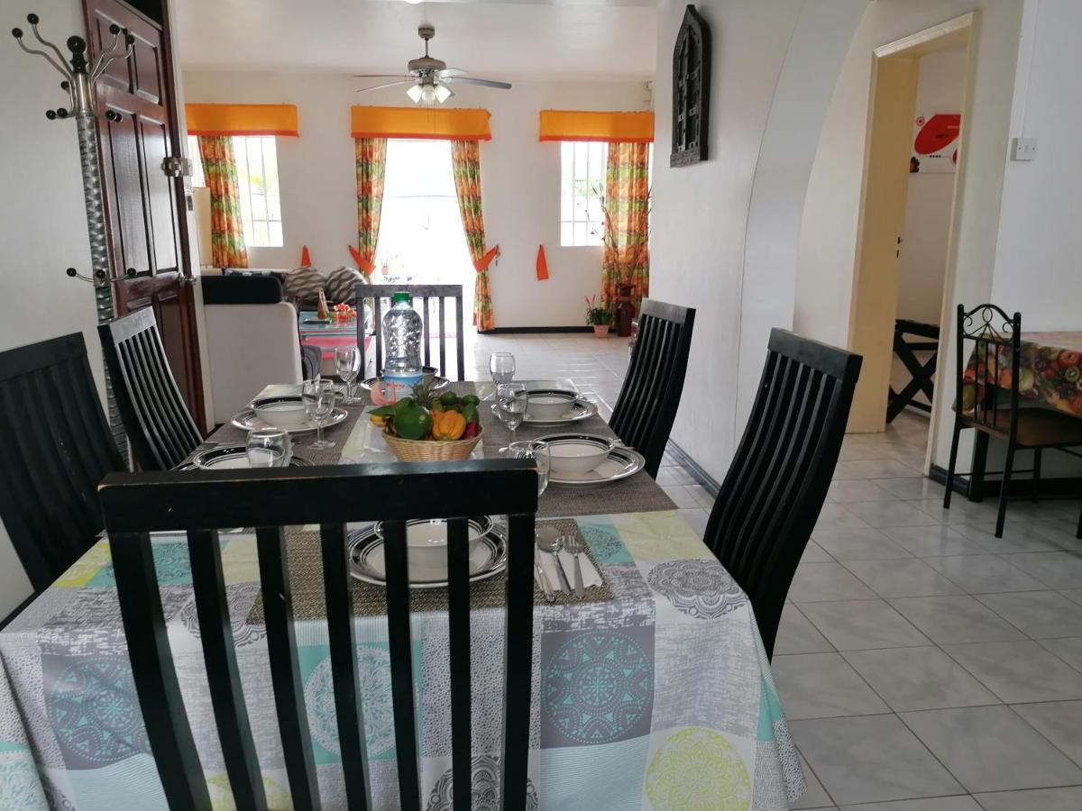 Les Camelias Apartment