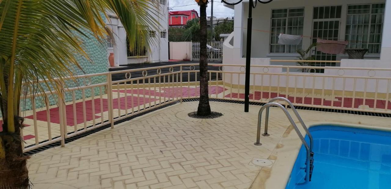 Les Camelias Flic en Flac