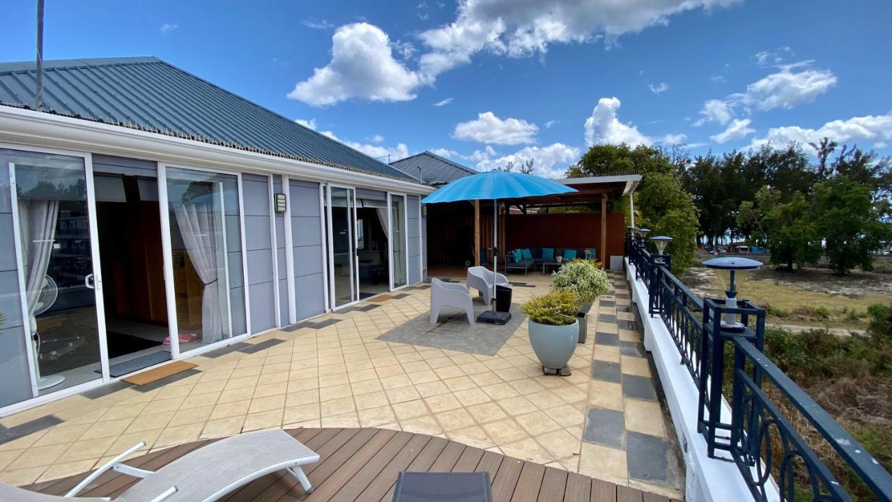 Dove Court Penthouse, Flic en Flac