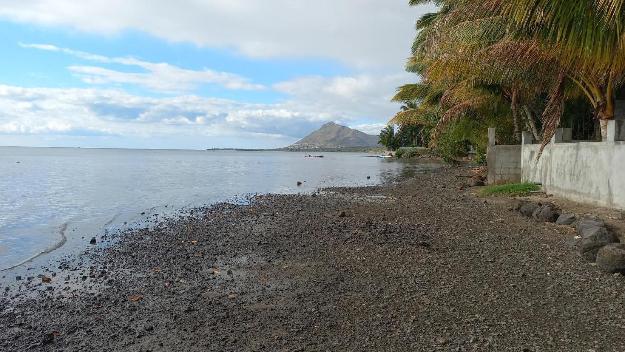 Seaview - *