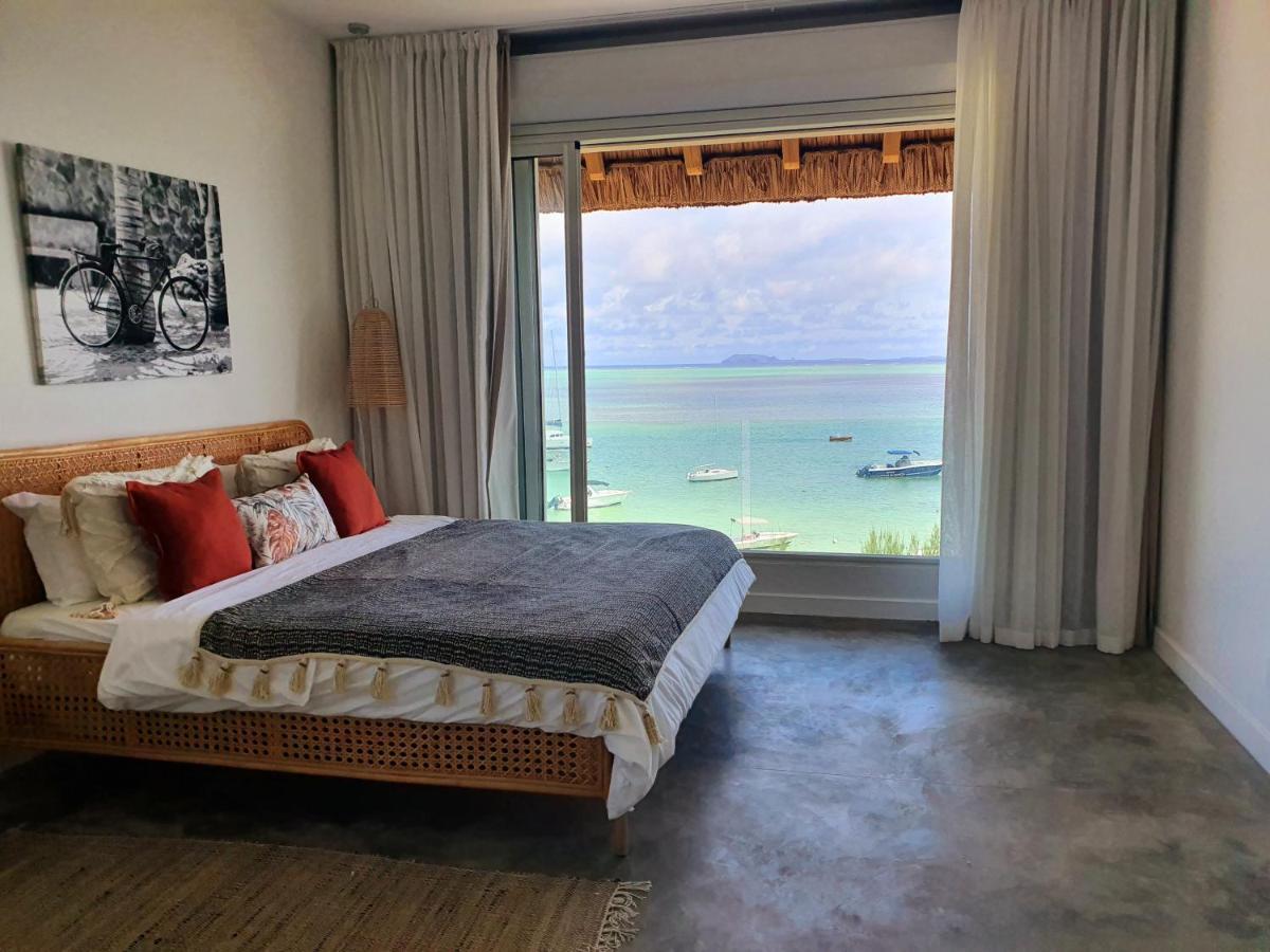 Luxury Beachfront With Private Pool - Jolly's Rock Holiday home