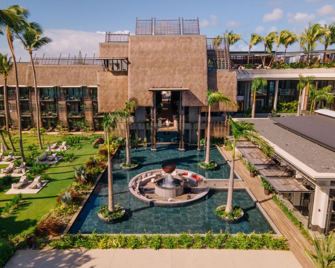 Lux* & Residences Resort