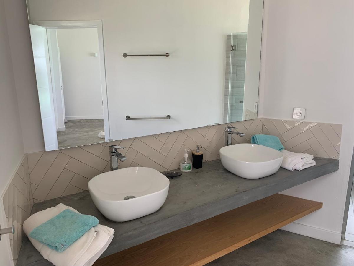 Luxury Beachfront With Private Pool - Jolly's Rock * Calodyne