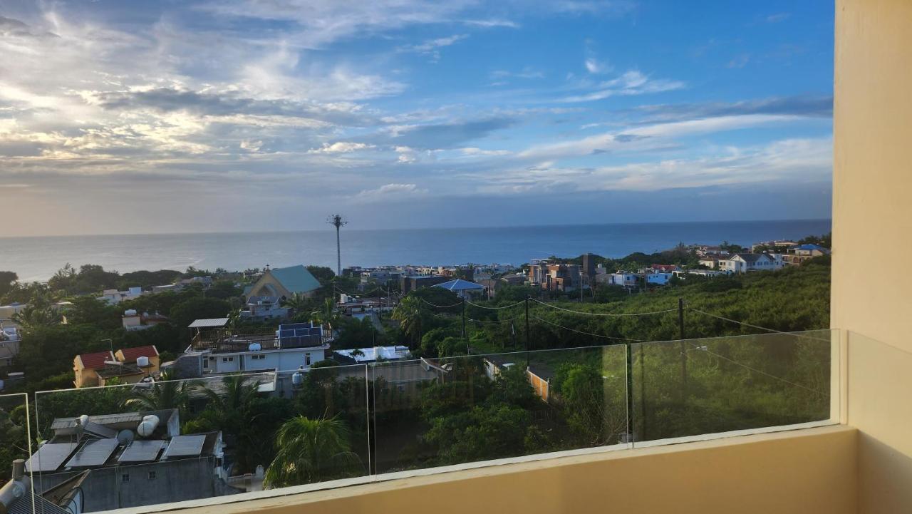 Seaview Luxury Apartment Flic en Flac