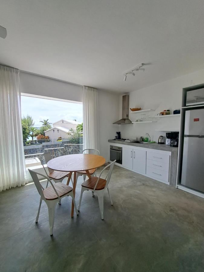 Luxury Beachfront With Private Pool - Jolly's Rock Calodyne