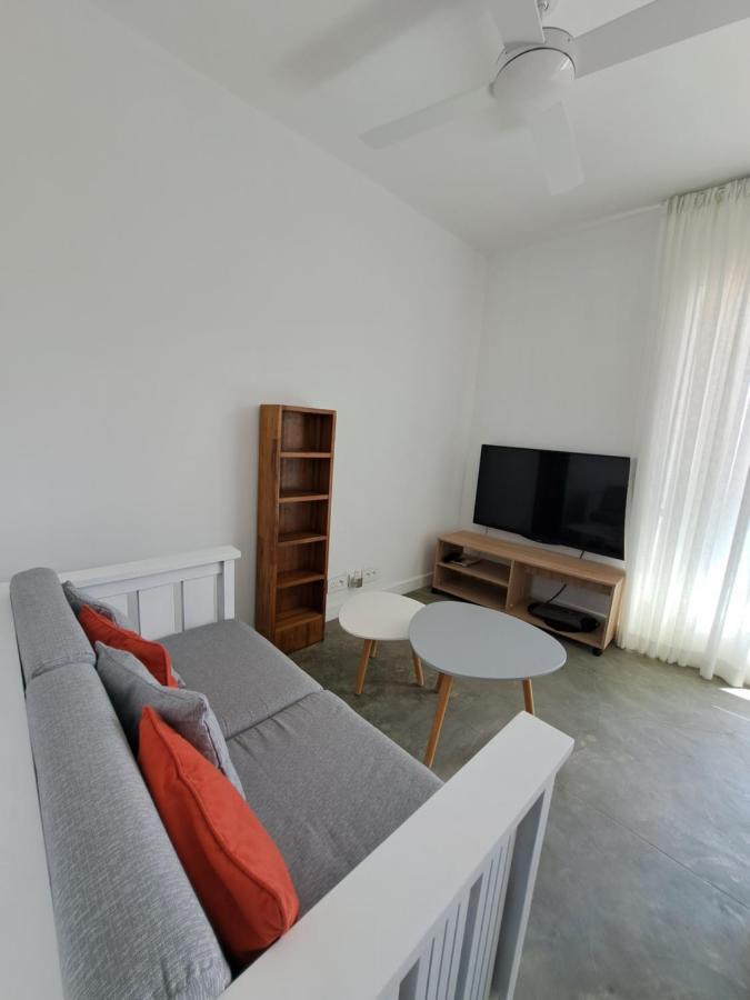 Holiday home Luxury Beachfront With Private Pool - Jolly's Rock Calodyne