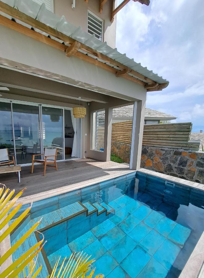 Luxury Beachfront With Private Pool - Jolly's Rock Holiday home