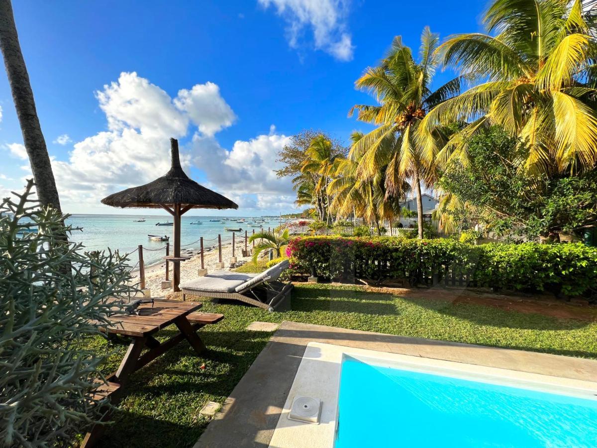 Caro's Beachfront