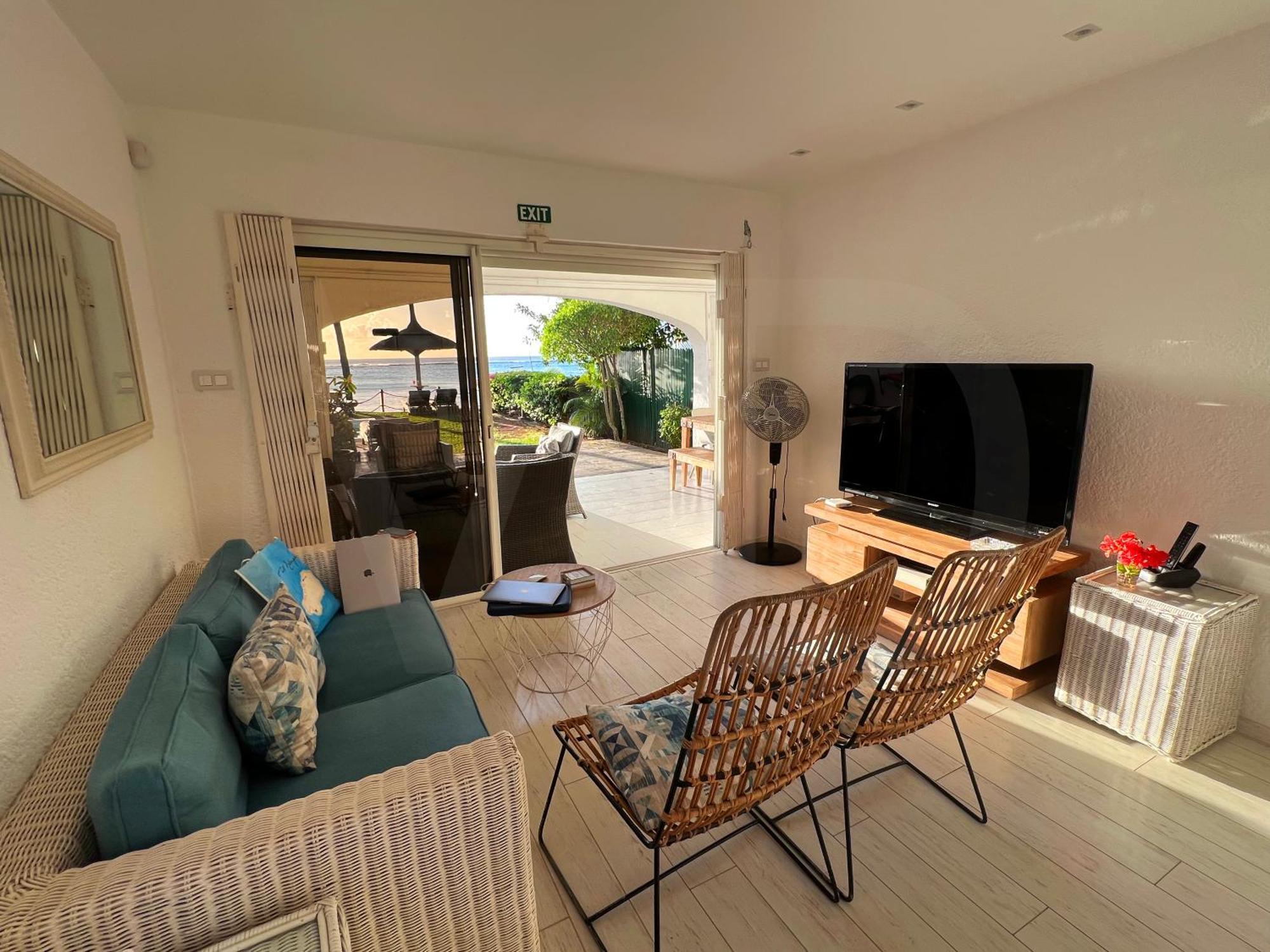 Caro's Beachfront Trou aux Biches