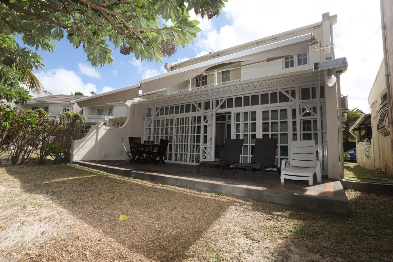 Fully Furnished Luxury 3 Right On A Blue Ocean Villa *