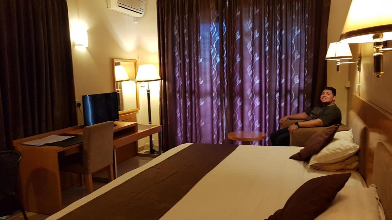 Apartment Monalysa St Honore & *