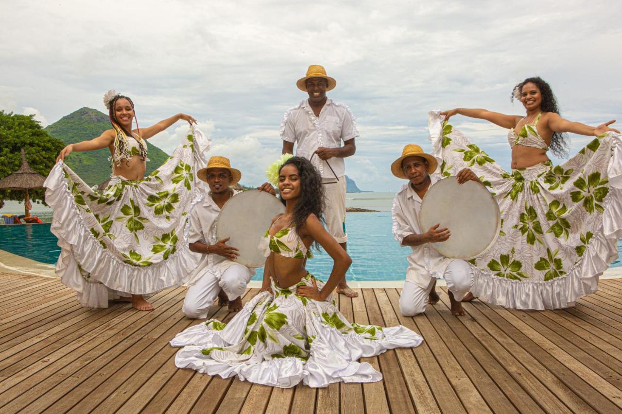 Resort Sands &