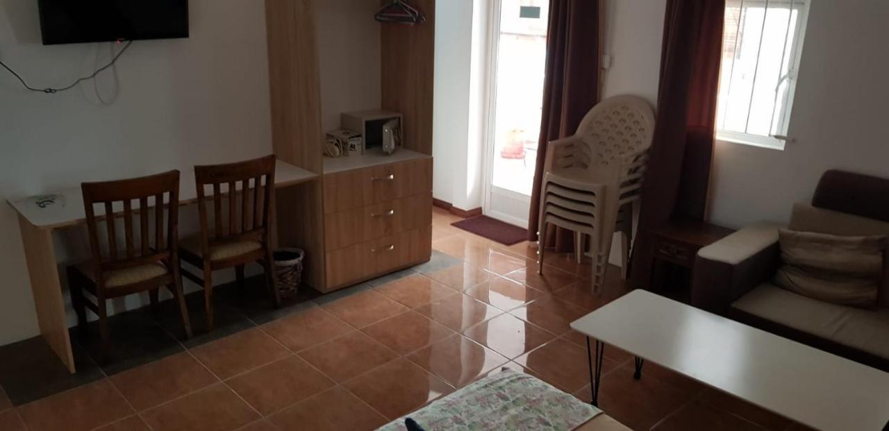 Lebovallon Bed & Breakfast