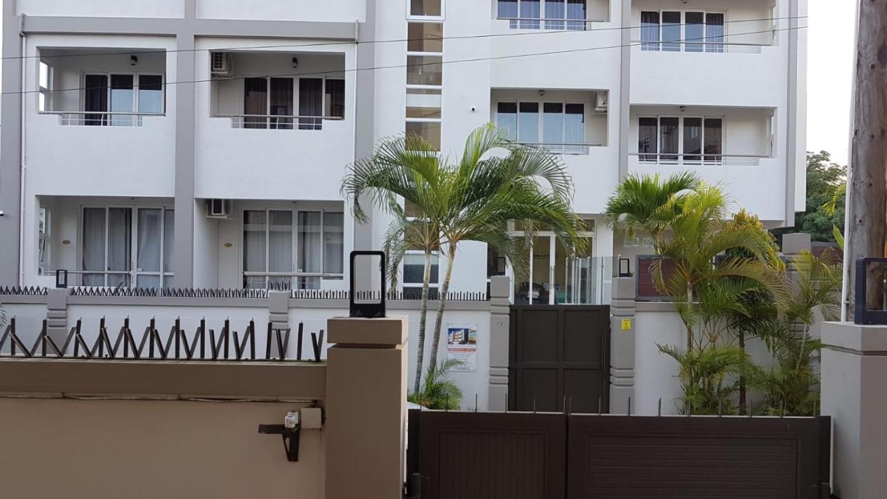 Monalysa St Honore & Apartment *