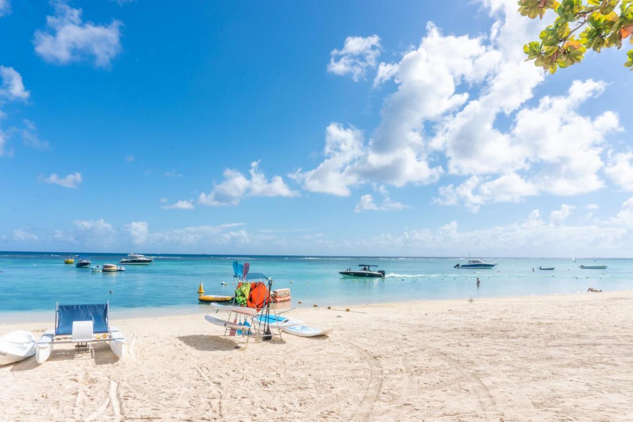 Bon Azur Beachfront & Penthouses With Lov Trou-aux-Biches