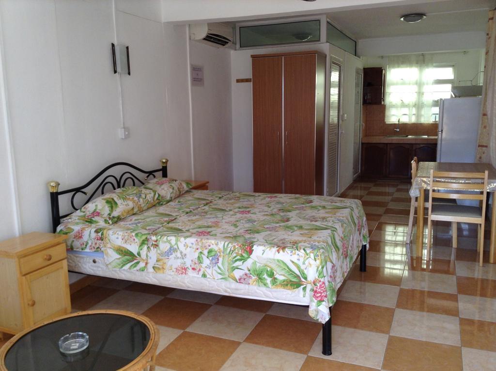 Ebrahim Flats - Grand Baie Beach * Grand Baie