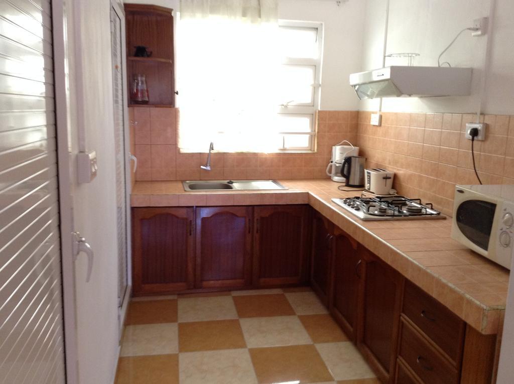 Ebrahim Flats - Grand Baie Beach Apartment