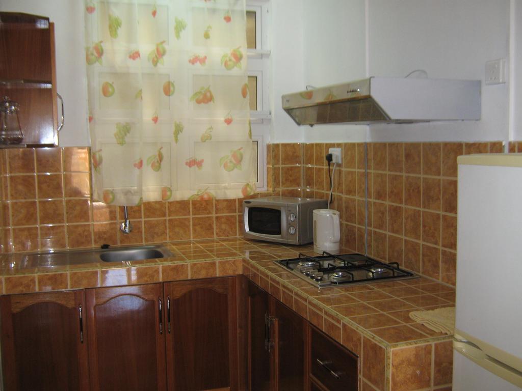 Ebrahim Flats - Grand Baie Beach *