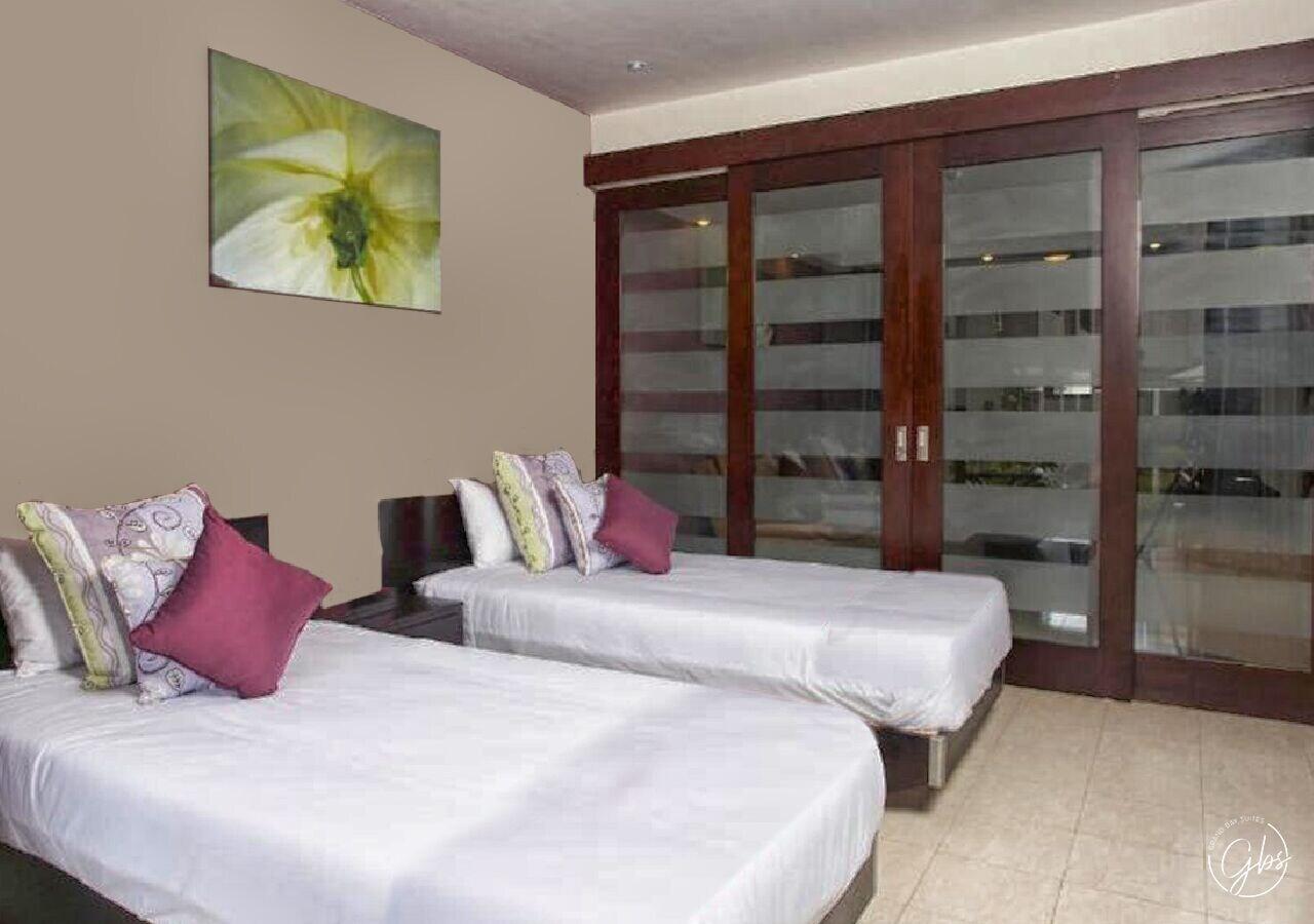 Aparthotel Grand Bay Suites 4*