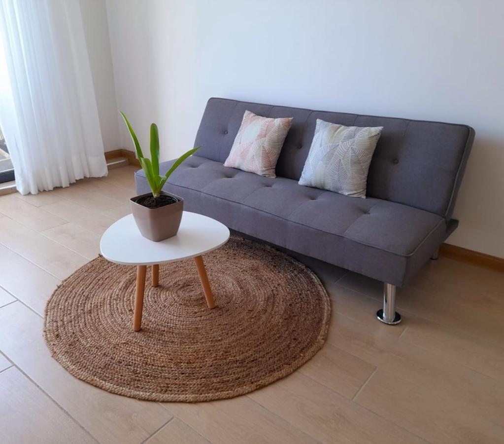 Lovely 2-bedroom Near *