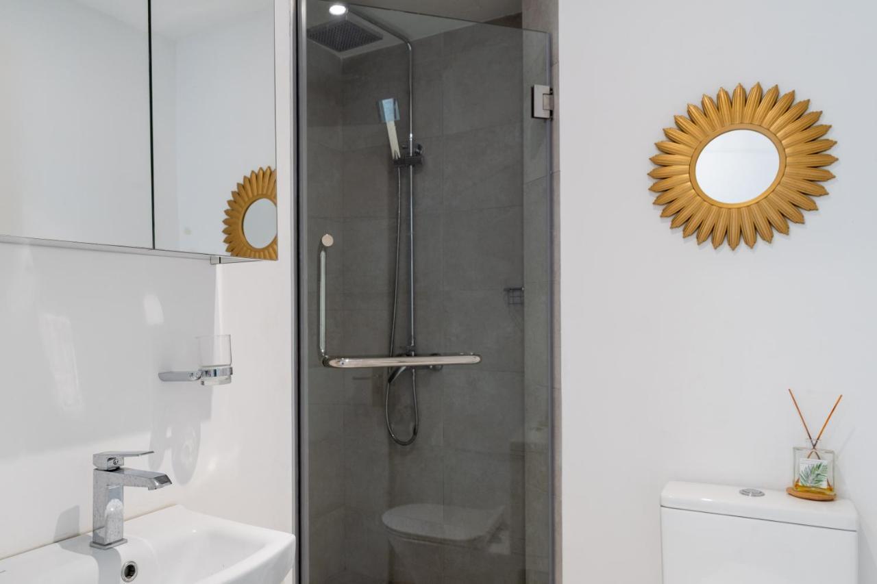 Jolie Situation, Confortable Et Abordable Apartment
